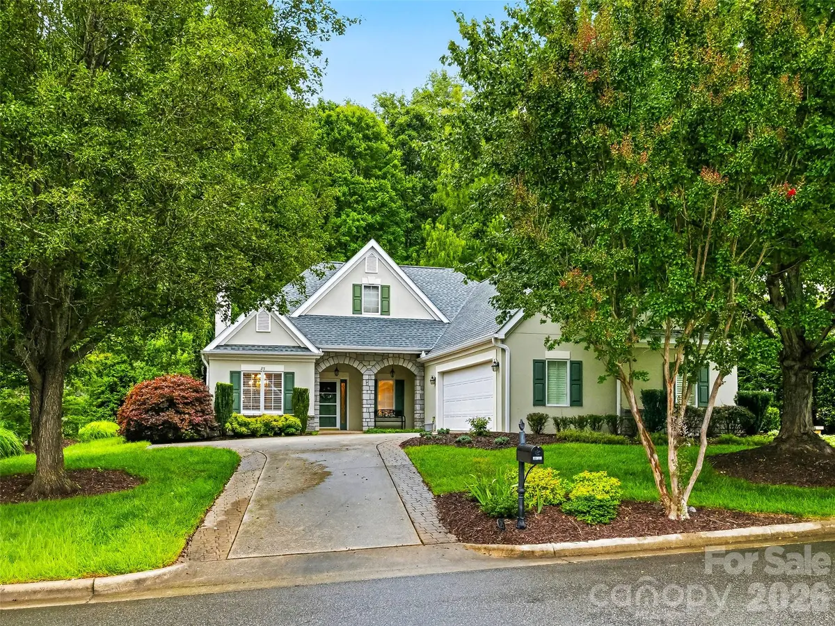 25 Clovelly WAY, Asheville, NC 28803
