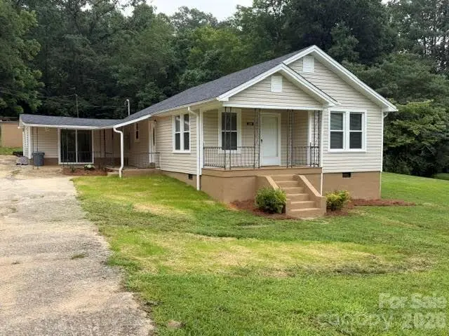299 US 221 HWY S, Marion, NC 28752