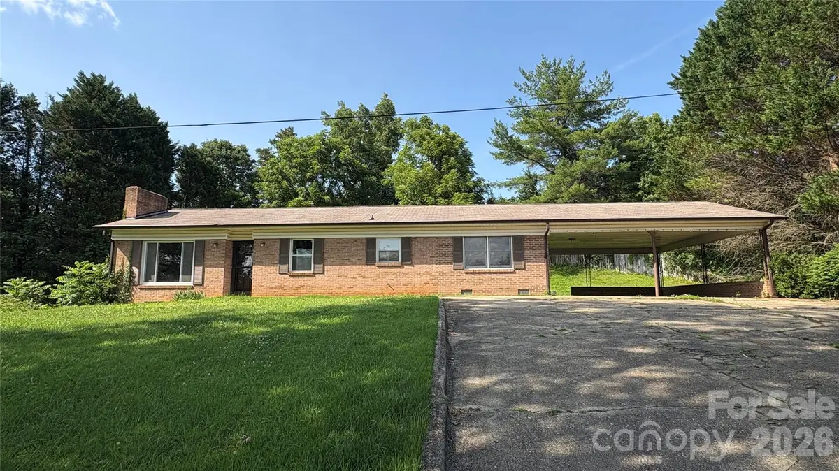 520 Cottrell Hill RD, Lenoir, NC 28645