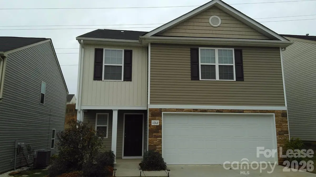 11312 Deer Chase LN, Charlotte, NC 28262
