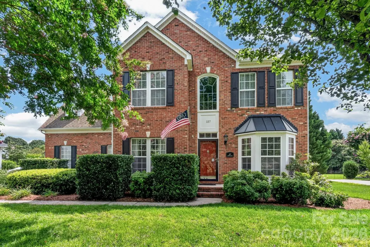 127 Corona CIR, Mooresville, NC 28117