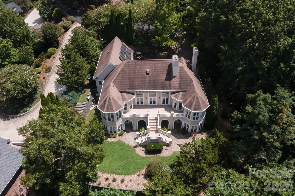 705 Lake Club DR, Nebo, NC 28761