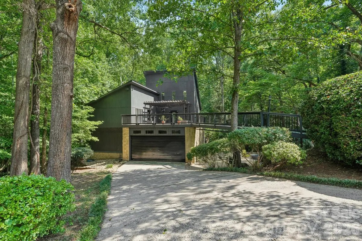 407 Robinwood DR, Shelby, NC 28150