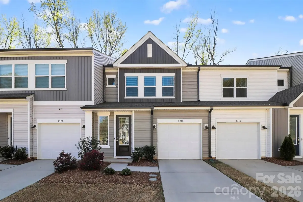 5316 Somerset Hill LN, Charlotte, NC 28269