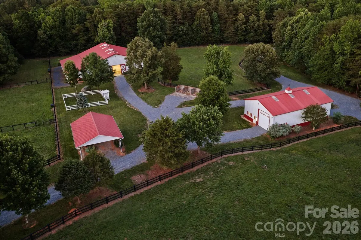 172 & 186 Tuckertown RD, New London, NC 28127