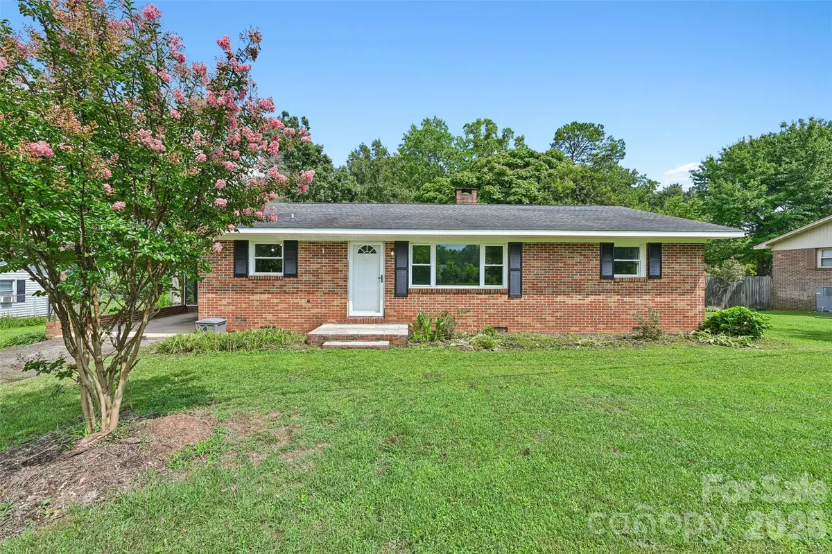 1811 S Post RD, Patterson Springs, NC 28152