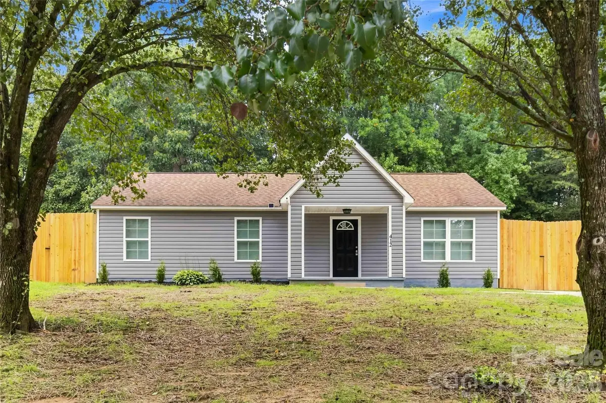 412 E Mclelland AVE, Mooresville, NC 28115
