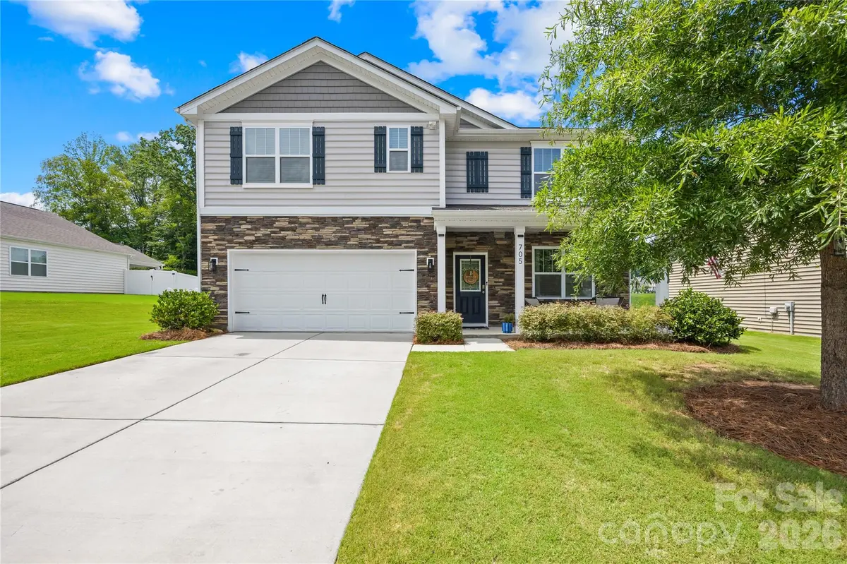 705 Saddlebred LN, Locust, NC 28097