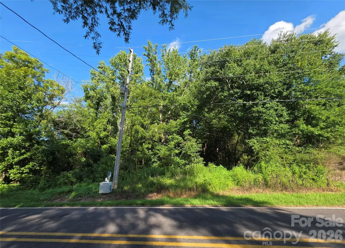 2028 Bess Town RD, Bessemer City, NC 28016