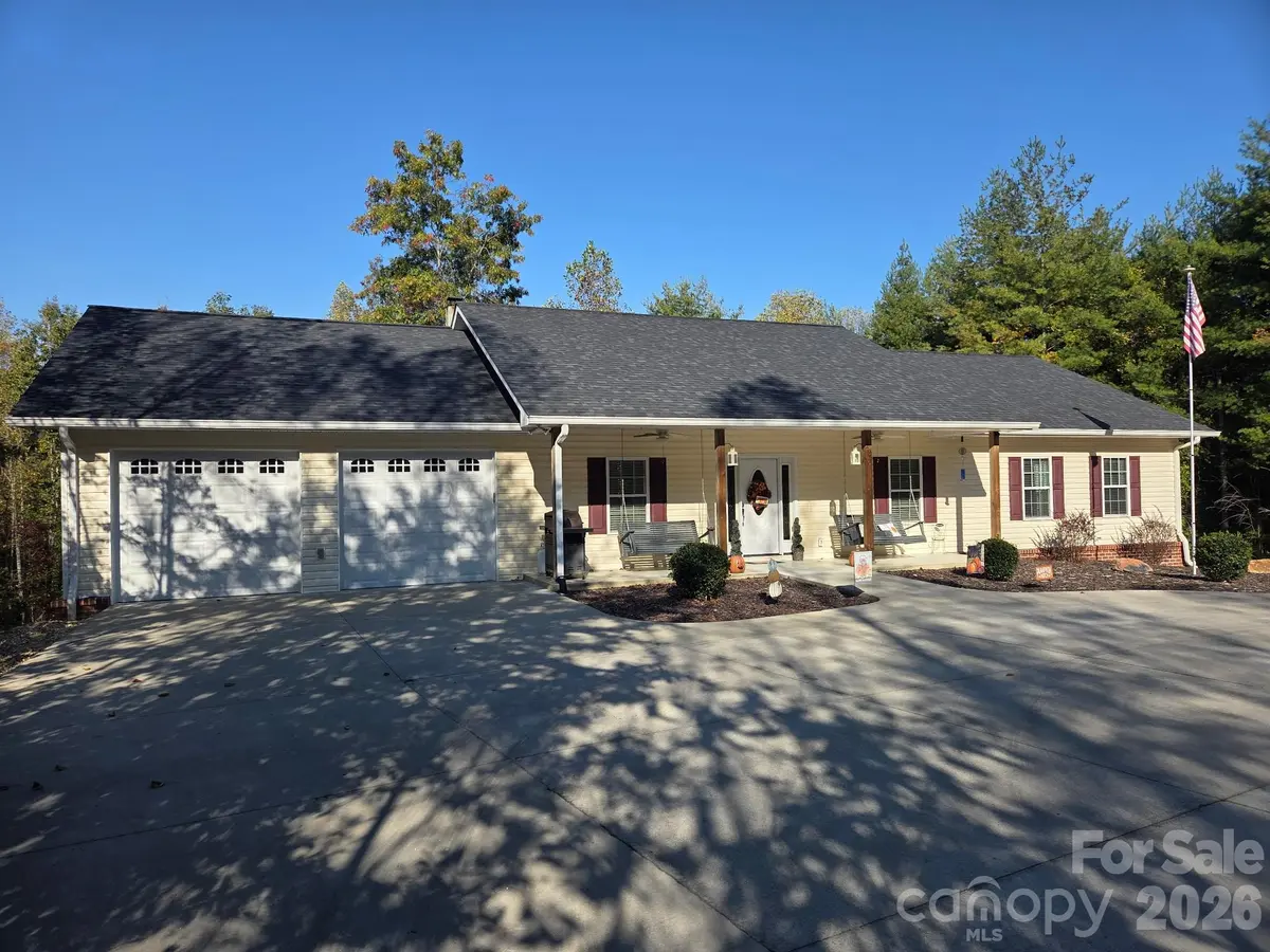 295 Idlewood DR, Marion, NC 28752