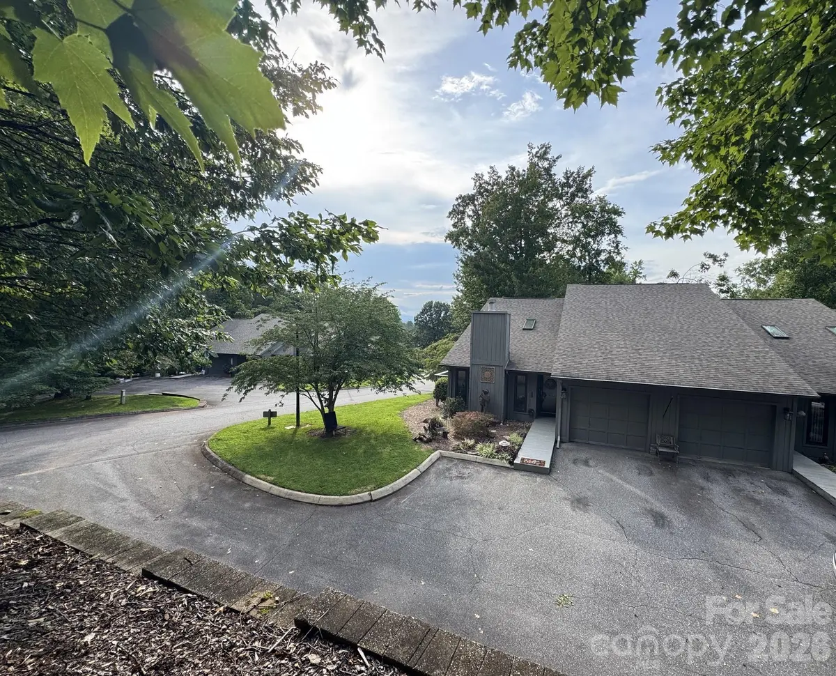 501 Independence TRL, Morganton, NC 28655