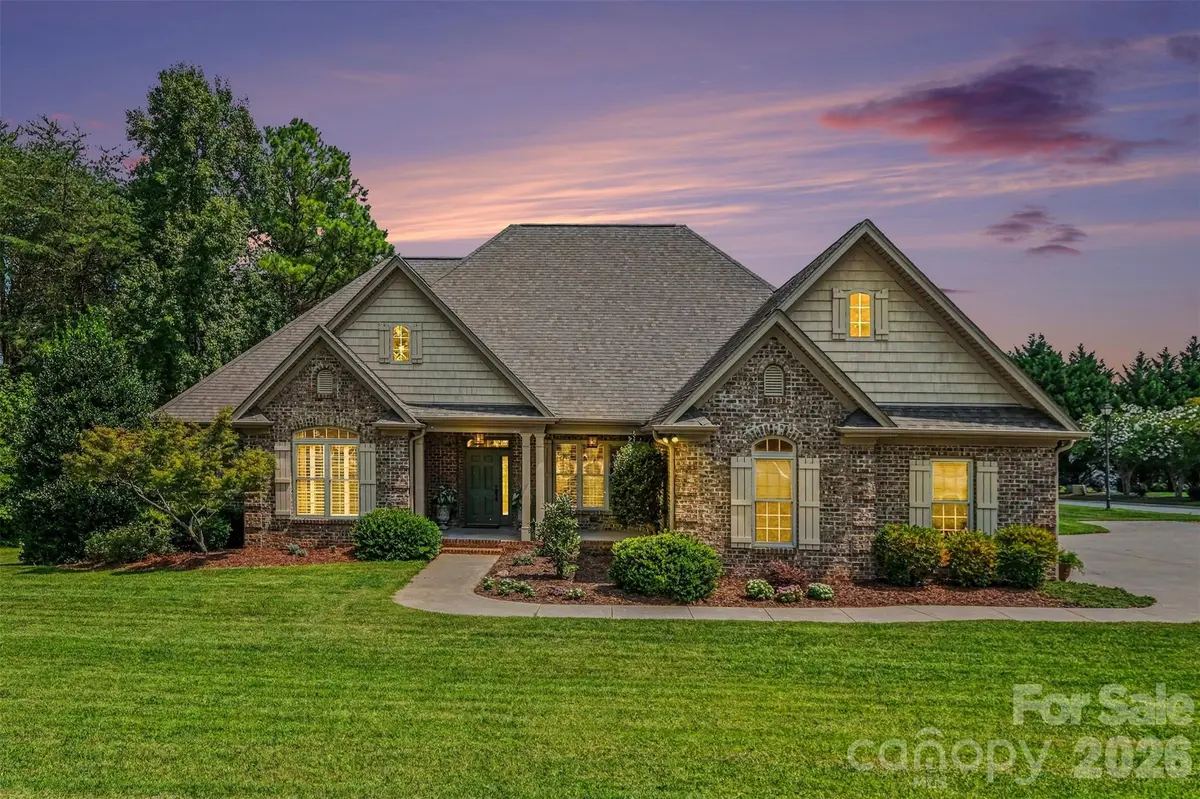 503 Williamsfield DR, Shelby, NC 28150