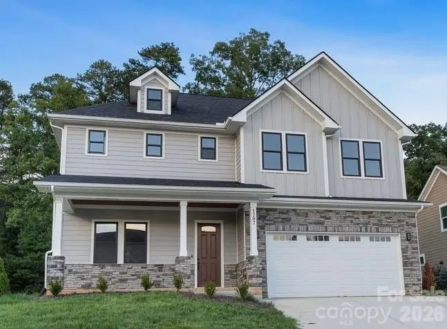 1207 39th AVE NE, Hickory, NC 28601