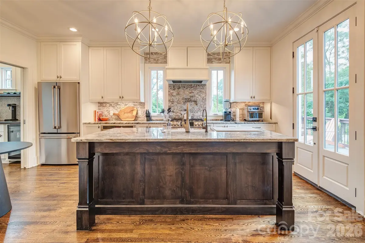43 Walton ST, Asheville, NC 28801