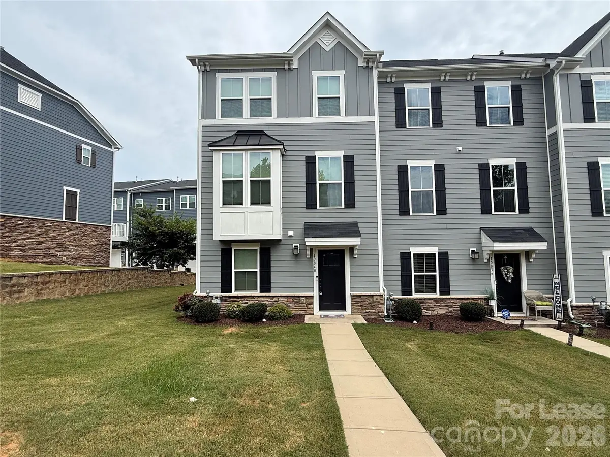 10840 Overlook Mountain DR, Charlotte, NC 28216