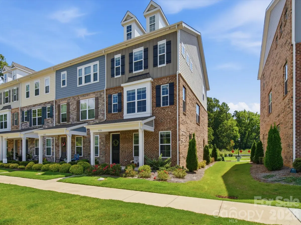 10126 Hemingway PL, Charlotte, NC 28227