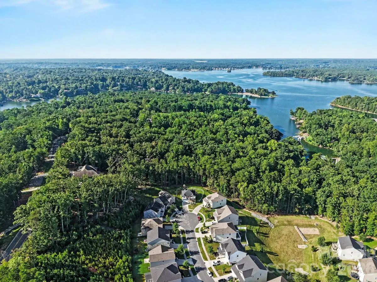 16226 Fieldstone TRCE, Charlotte, NC 28278