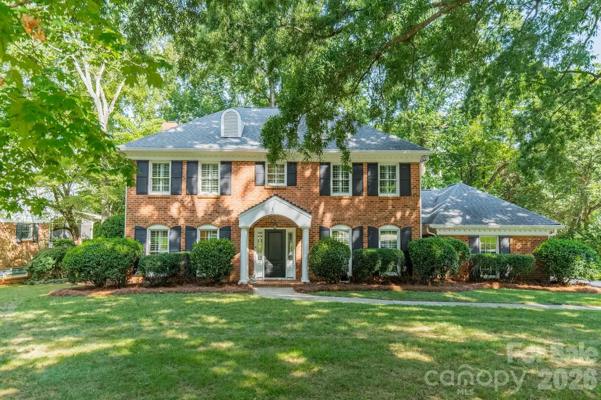 3821 Silver Bell DR, Charlotte, NC 28211