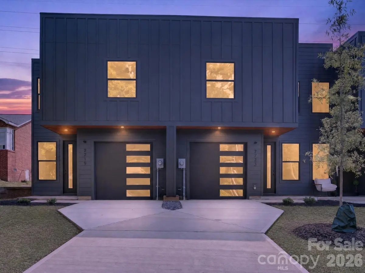 2725 Watson DR, Charlotte, NC 28208