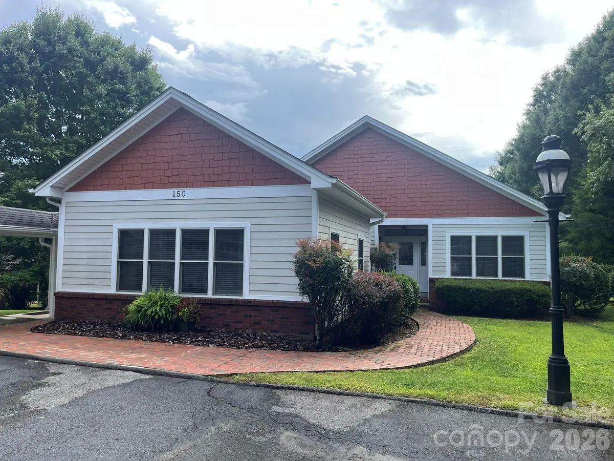 150 Holly Springs RD, Hendersonville, NC 28729