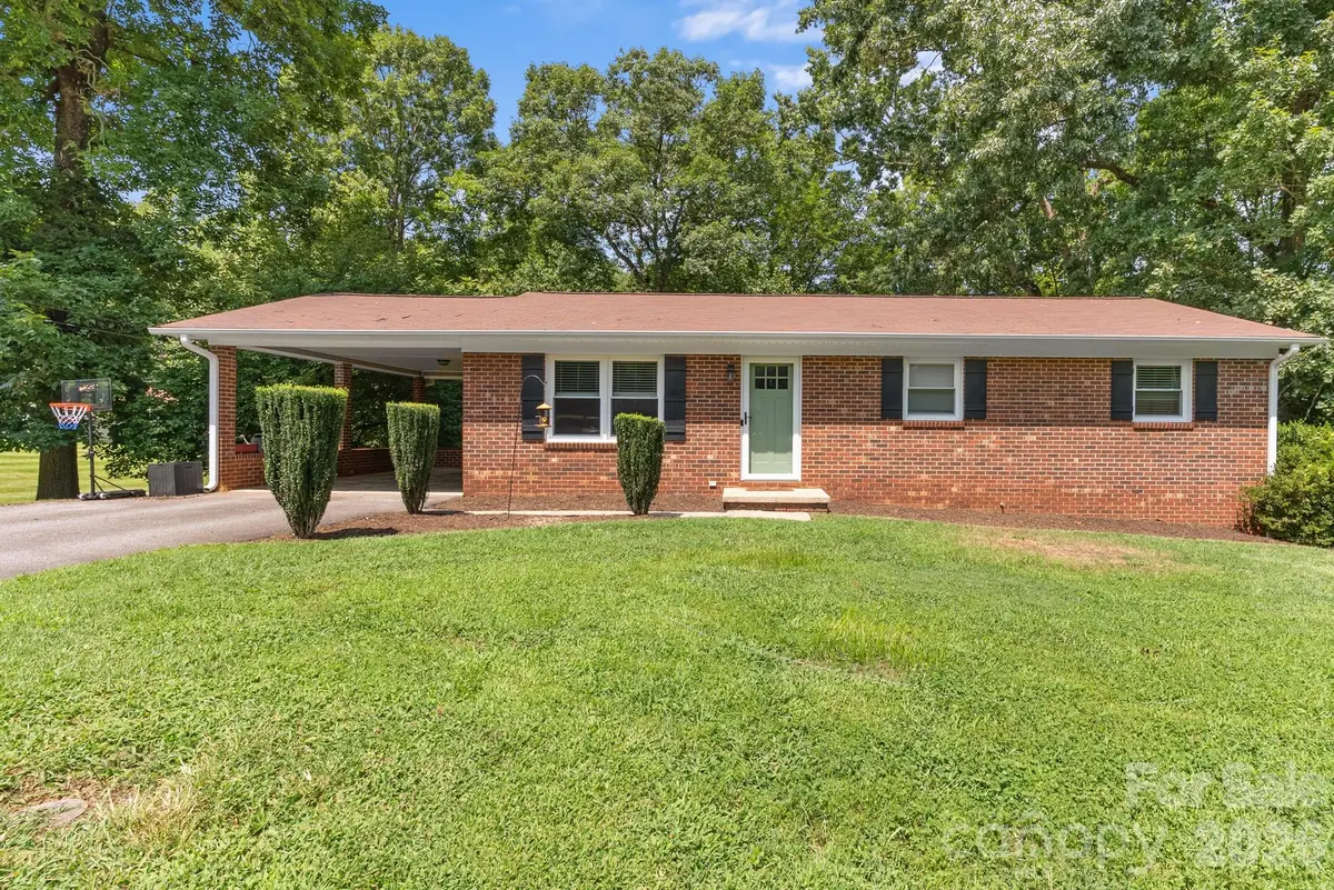 132 Blue Ridge RD, State Road, NC 28676