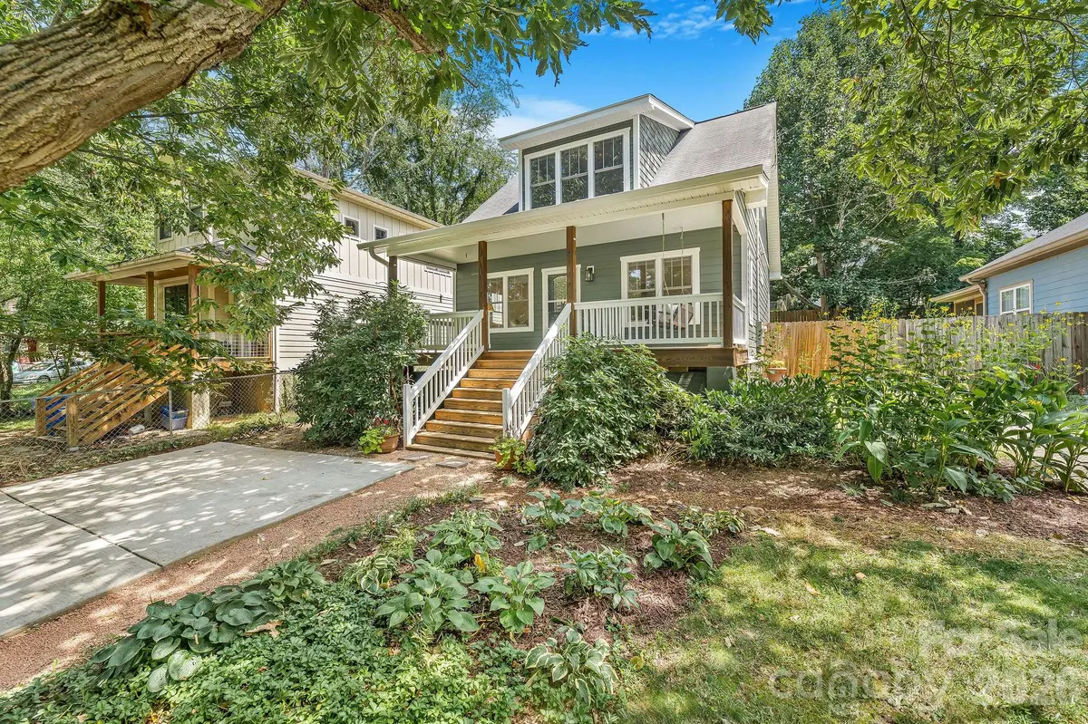 92 Martin AVE, Asheville, NC 28806
