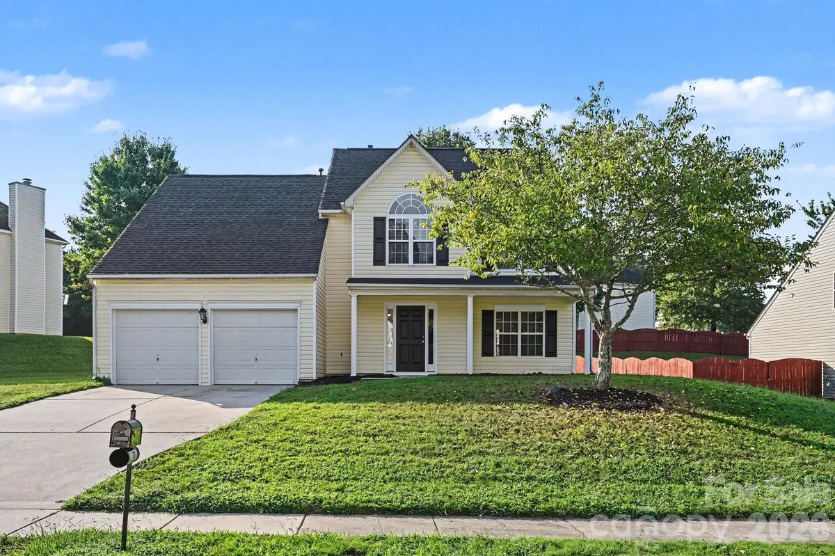11008 Padderborn CT, Charlotte, NC 28215