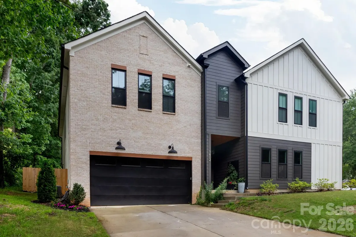 1602 Herrin AVE, Charlotte, NC 28205