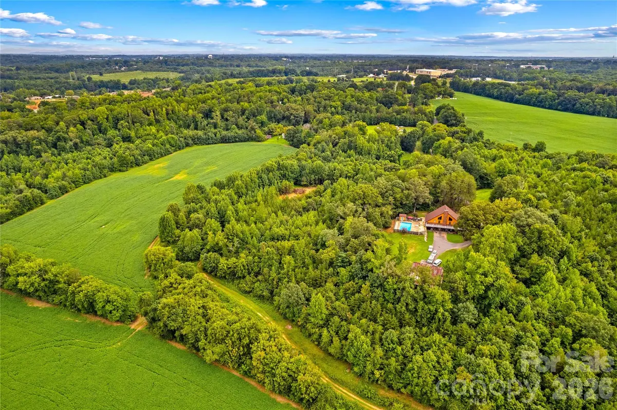 239 Belfast RD, Statesville, NC 28677