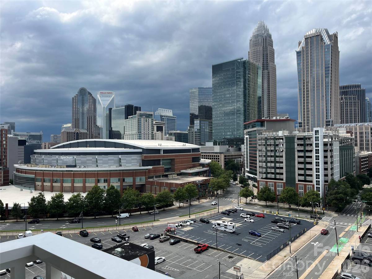 505 E 6th ST, Charlotte, NC 28202