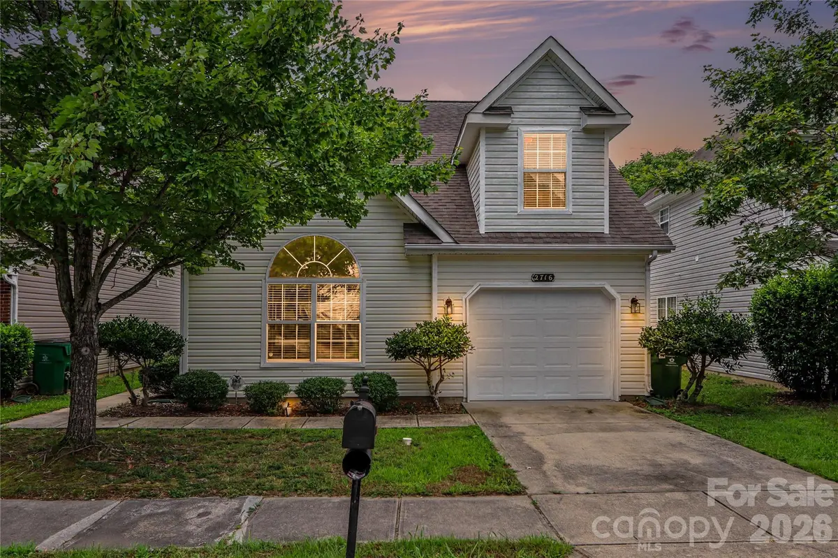 2716 Rozzelles Landing DR, Charlotte, NC 28214