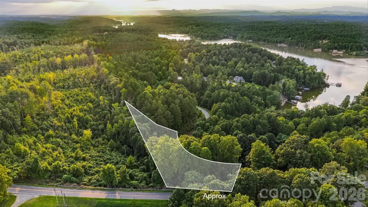 1207 Lake Vista DR NE, Valdese, NC 28690