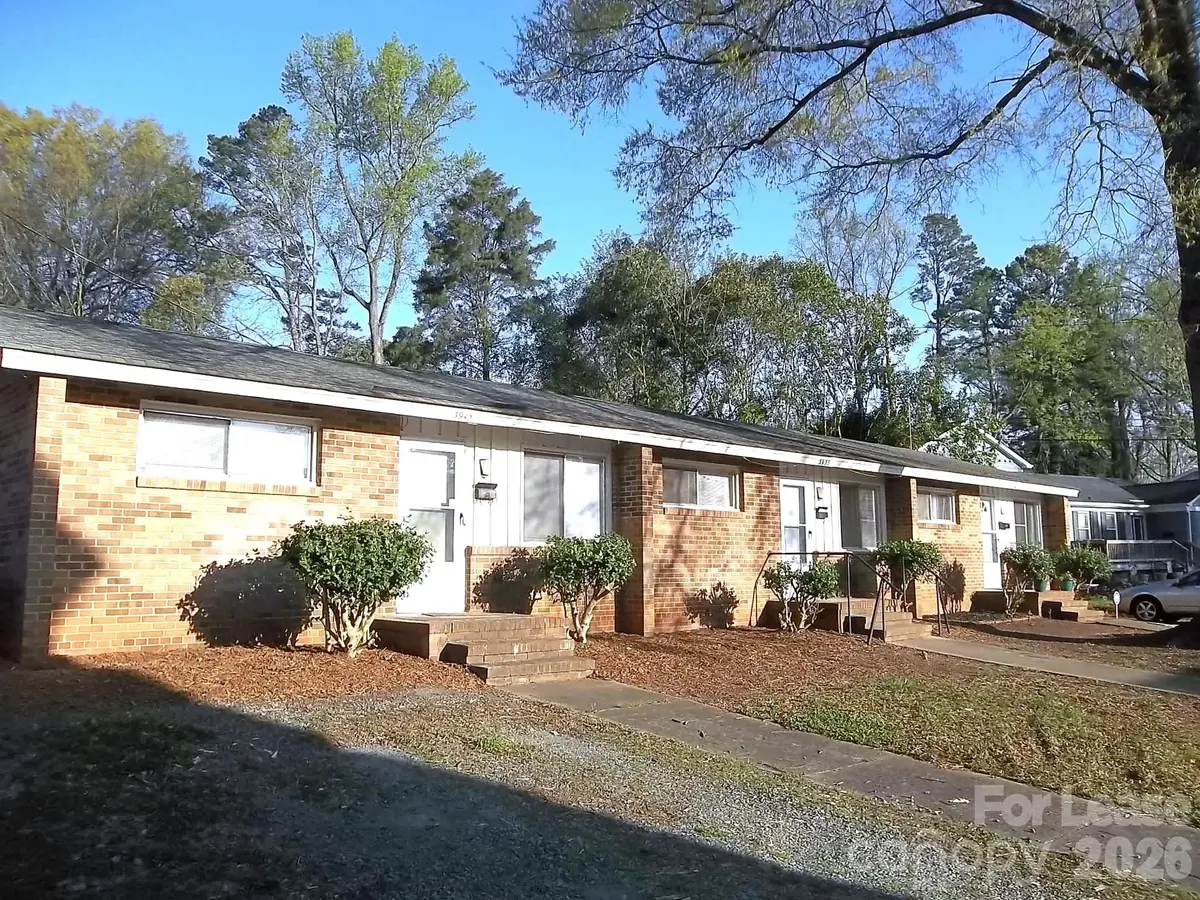 3940 Arbor LN, Charlotte, NC 28209