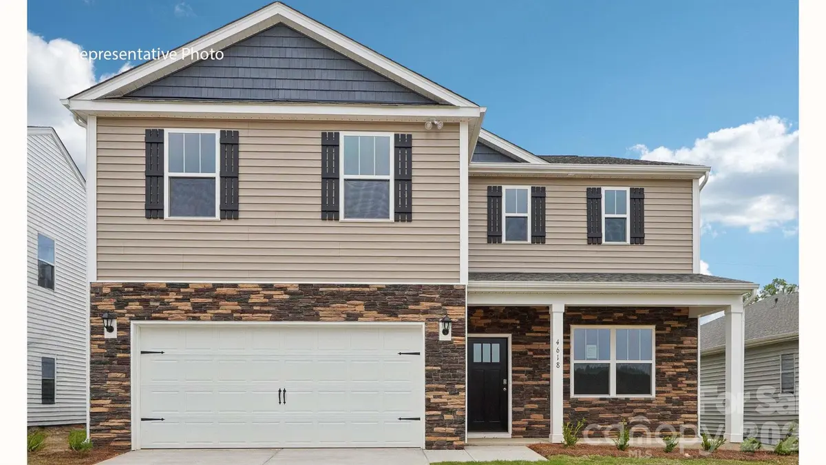 1702 7th Street DR NE, Hickory, NC 28601