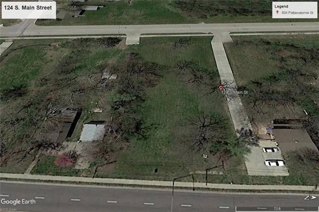 124 S Main ST, Lansing, KS 66043