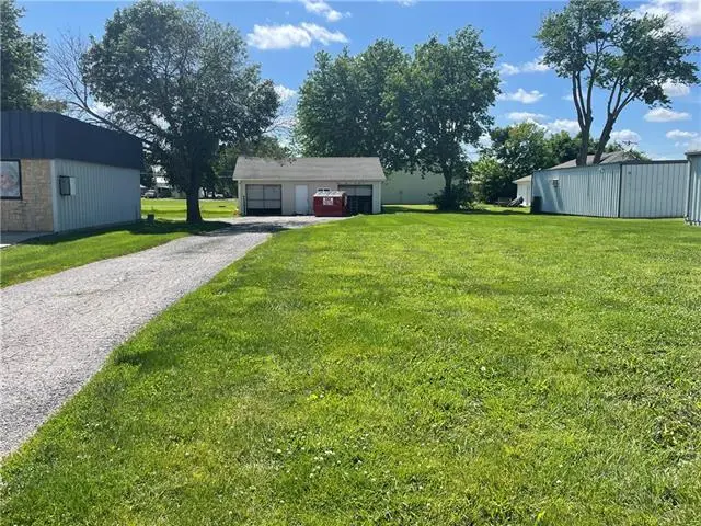 209 N 2nd ST, Odessa, MO 64076