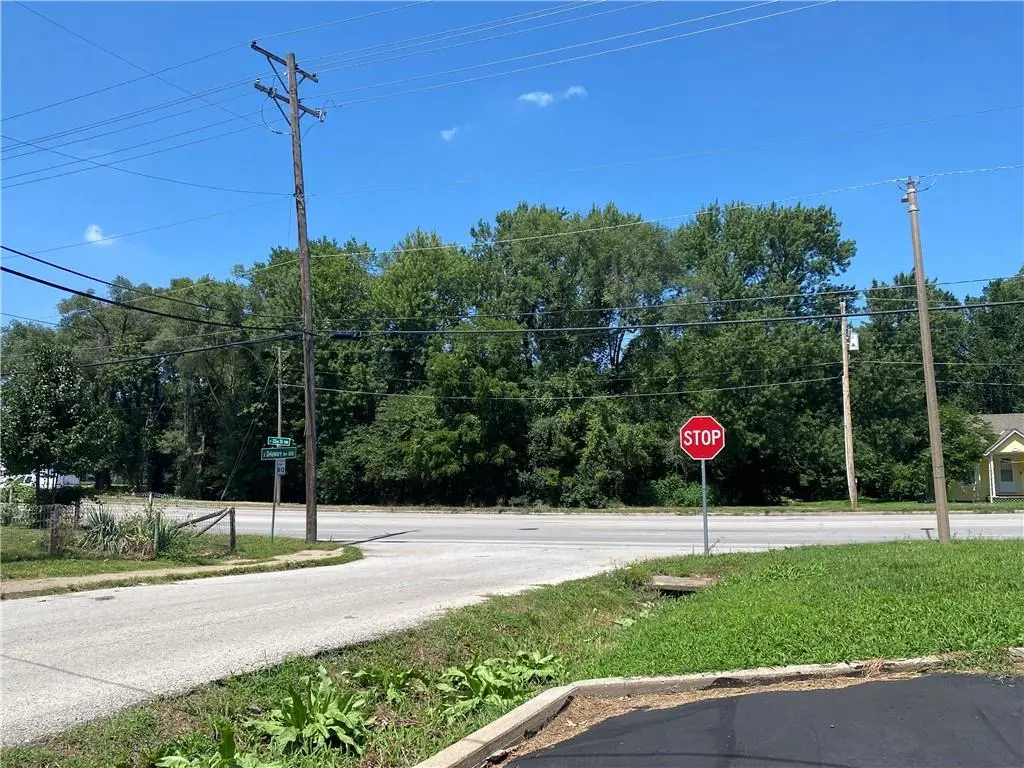 712 W 23rd ST, Independence, MO 64055
