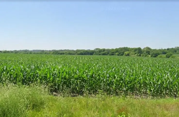 18140 Four Corners RD, Edgerton, KS 66021