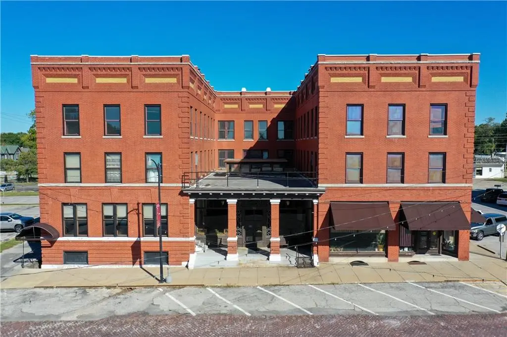 102 Ohio ST #W, Butler, MO 64730