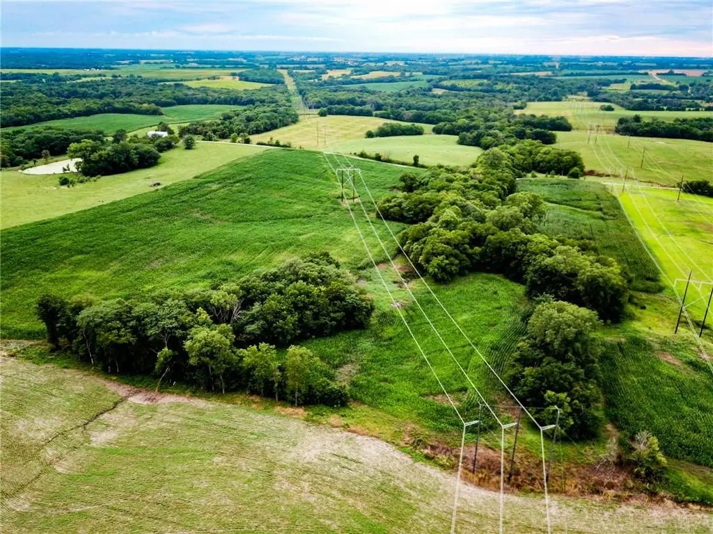 Grant RD, Fairport, MO 64469