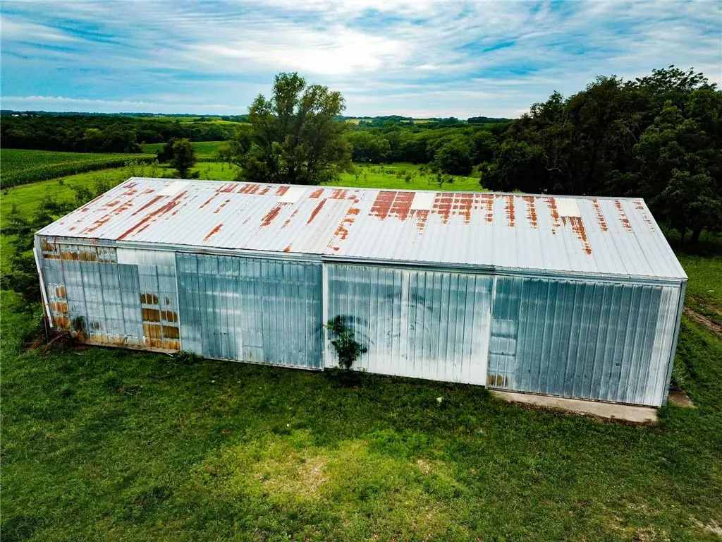 NW Grant RD, Fairport, MO 64469