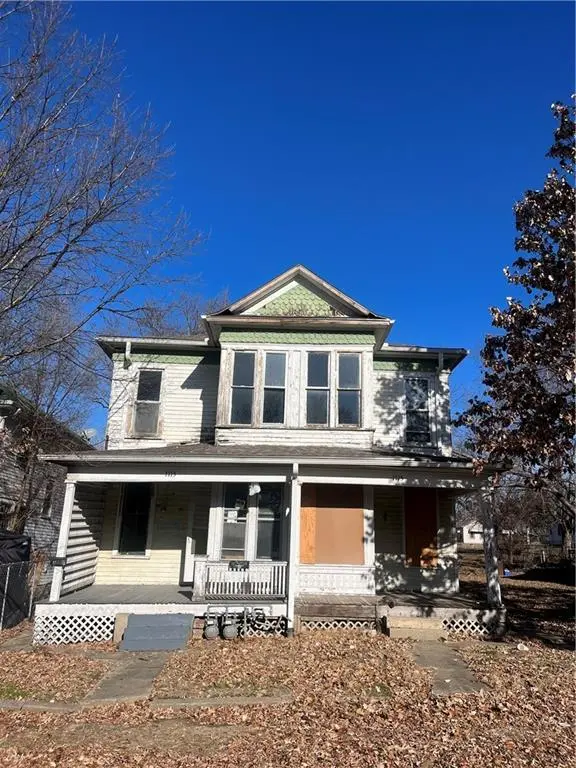 1113 Corby ST, St Joseph, MO 64501