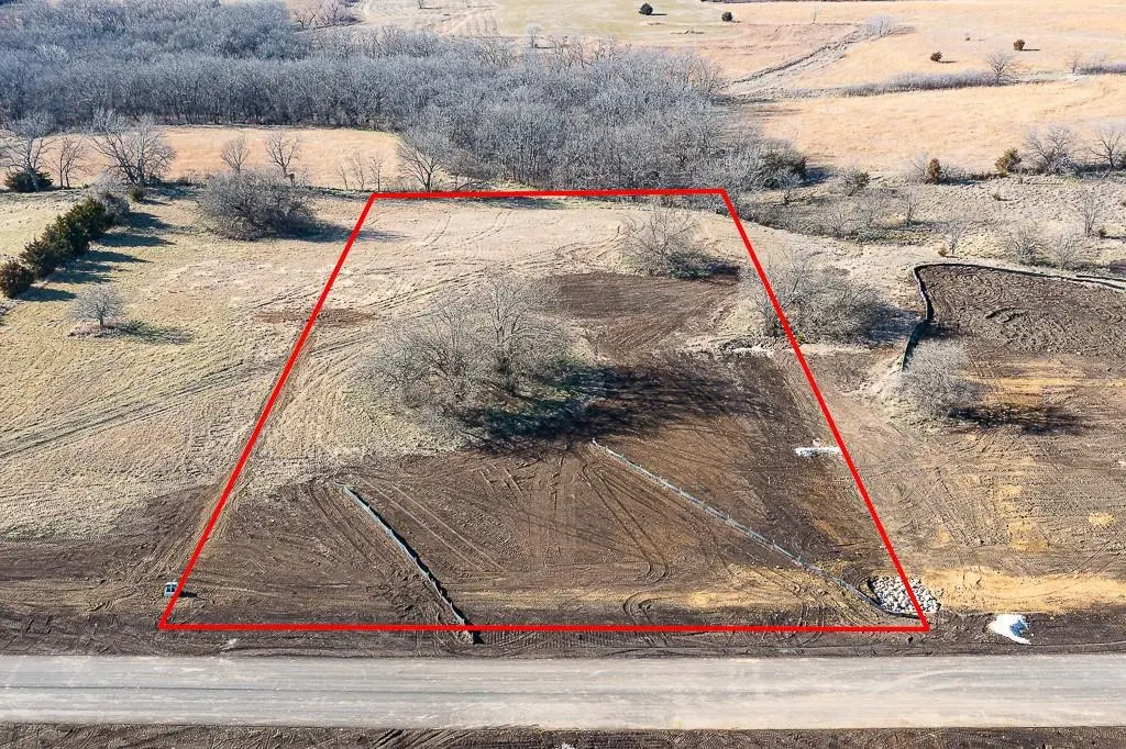 Lot 8 235th ST, Tonganoxie, KS 66086