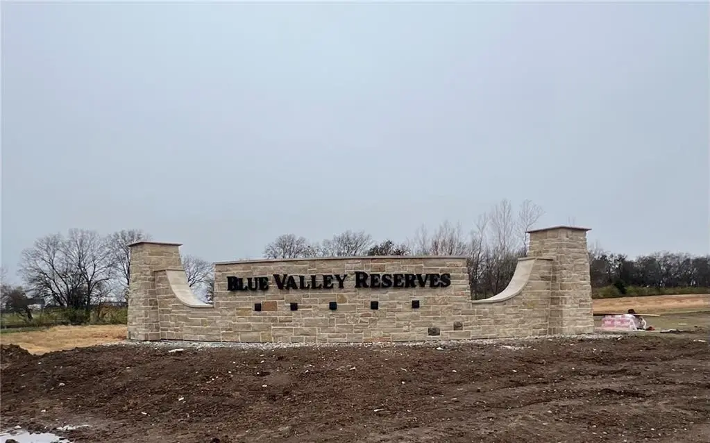 20119 Delmar ST, Stilwell, KS 66085