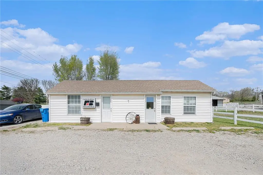 1102 W Clay/Broadway ST, Plattsburg, MO 64477