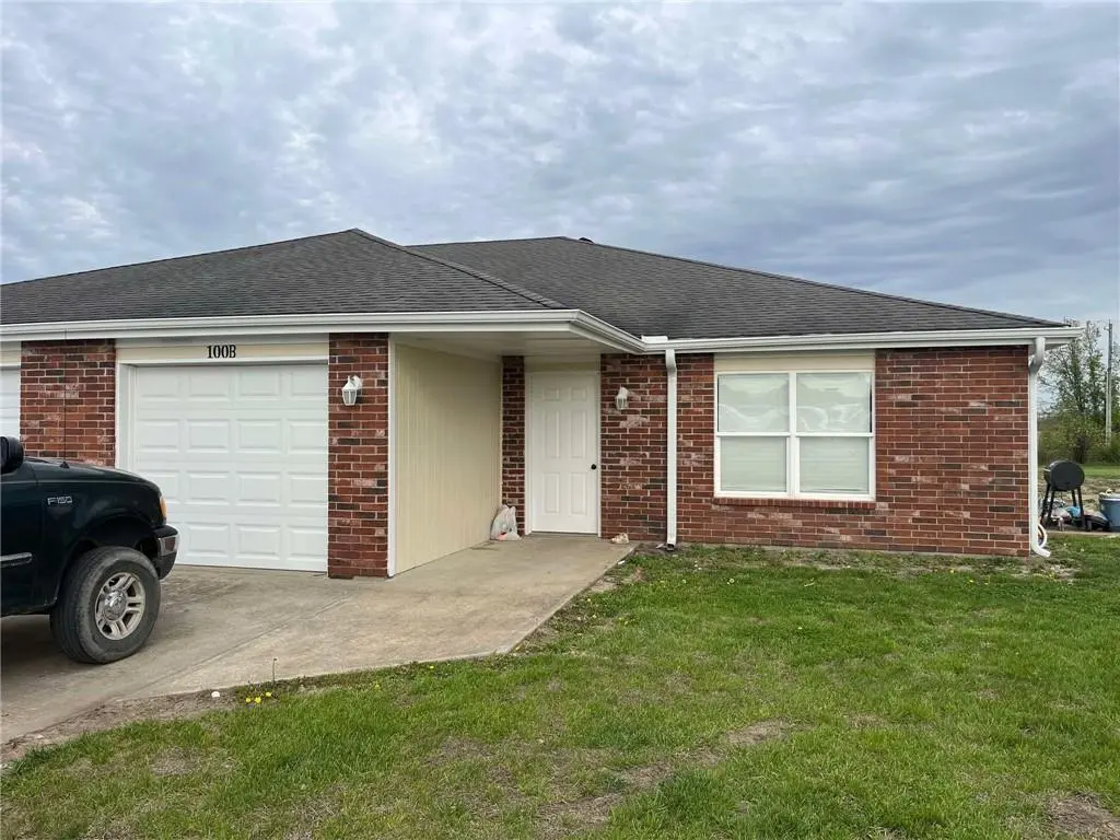 100 4343p LN, Clinton, MO 64735
