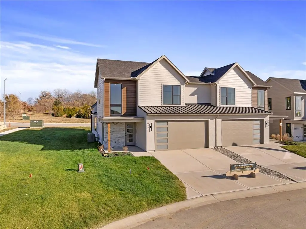 9537 Jupiter ST, Lenexa, KS 66219