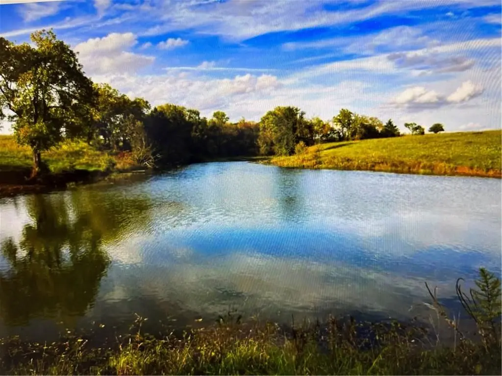 00000 S Valencia RD, Burlingame, KS 66413