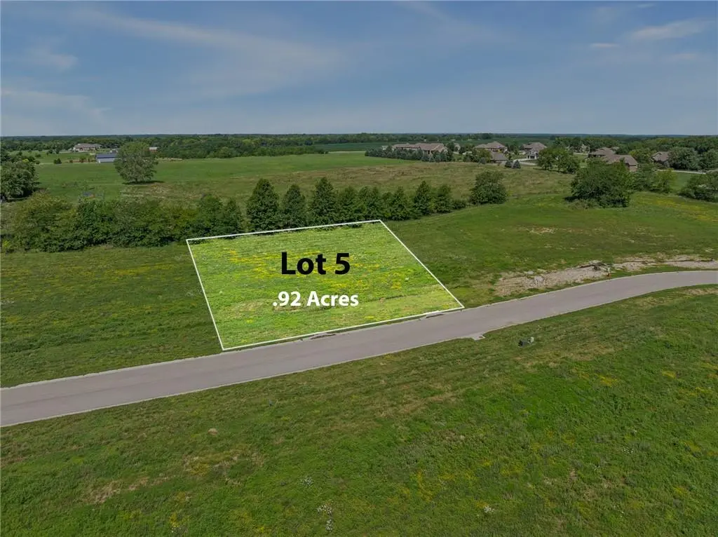 13312 Winner's CIR, Smithville, MO 64089