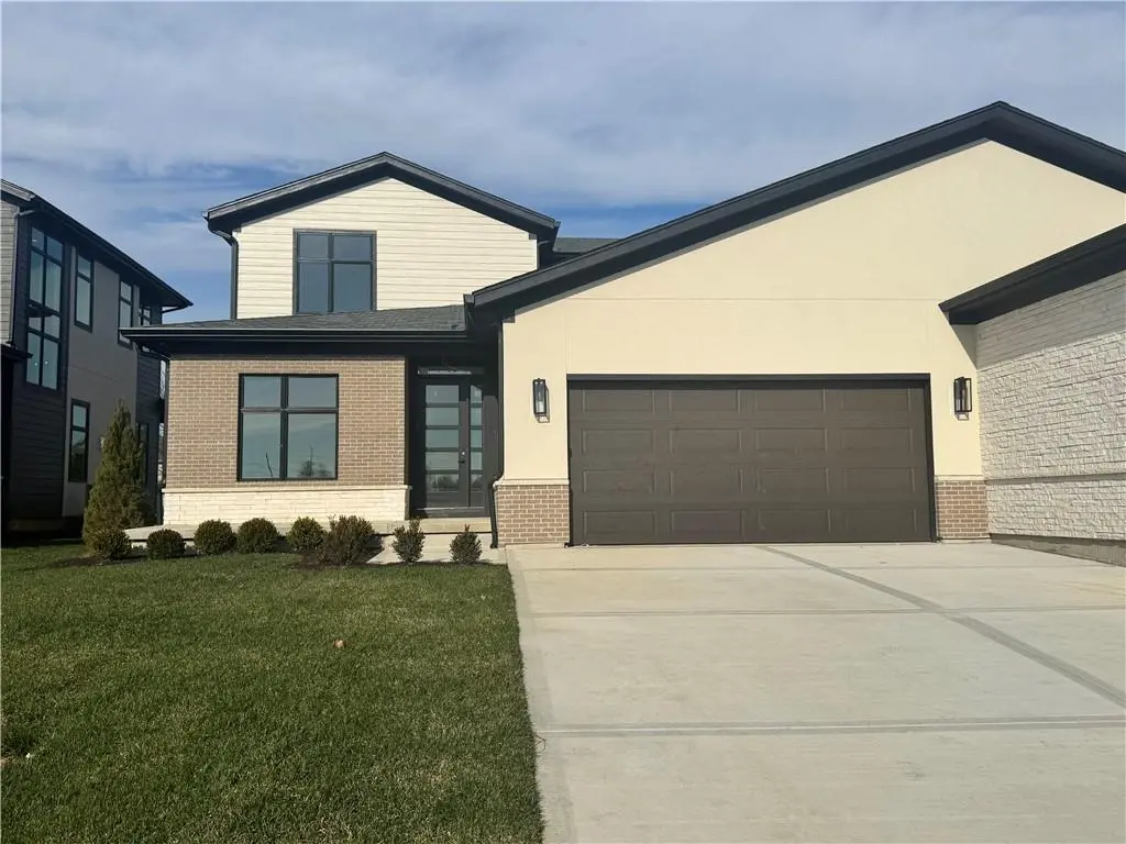 2844 W 133rd TER, Leawood, KS 66209